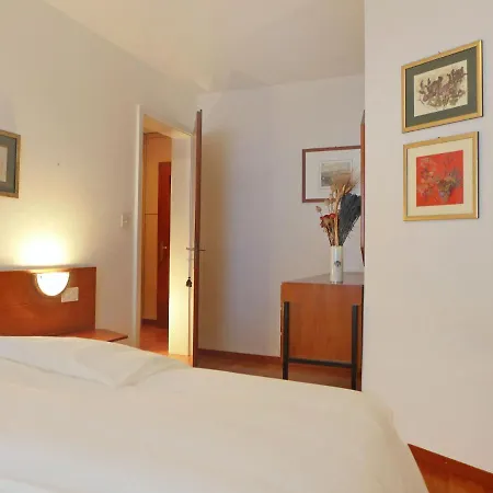 Chesa Arlas A1 By Interhome Апартаменты