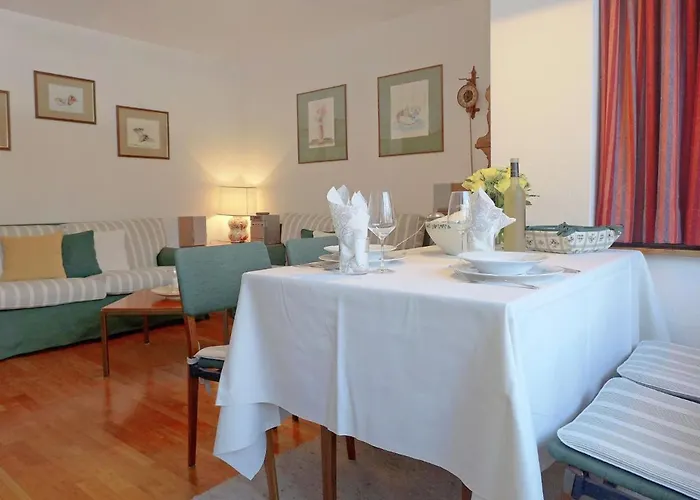 شقة Chesa Arlas A1 By Interhome